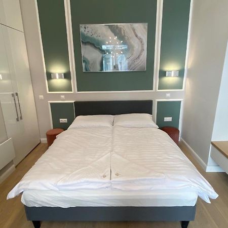 Stylish Apartment Near The River Будапеща Екстериор снимка
