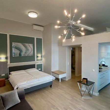 Stylish Apartment Near The River Будапеща Екстериор снимка