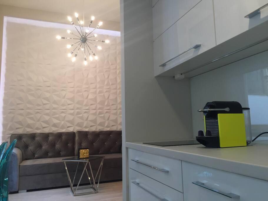 Stylish Apartment Near The River Будапеща Екстериор снимка