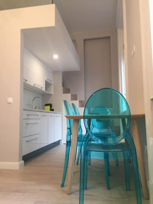 Stylish Apartment Near The River Будапеща Екстериор снимка